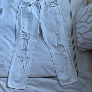 Abercrombie & Fitch High Waisted Crop Mom Jeans Distressed White
